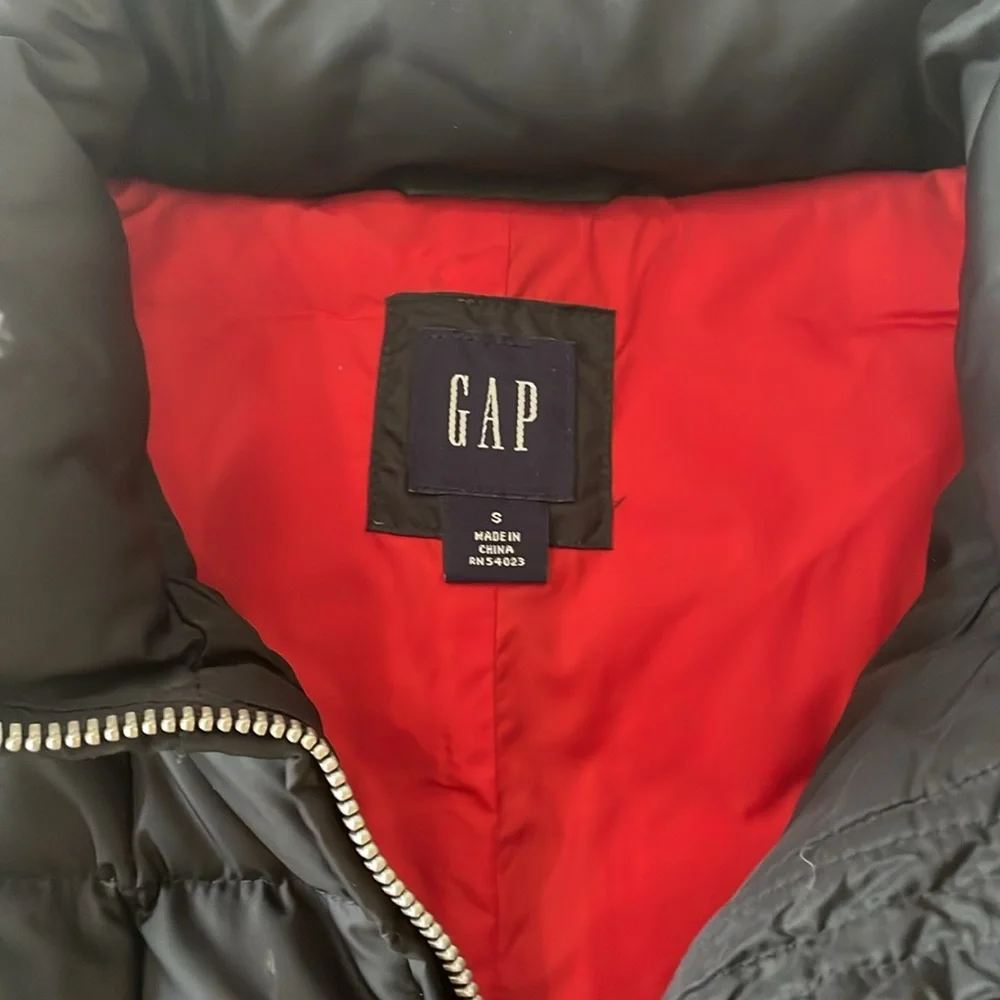 Gap Quilted Down Filled Puffer Vest with Zippered Fleece Lined Pockets sz S - Picture 4 of 6